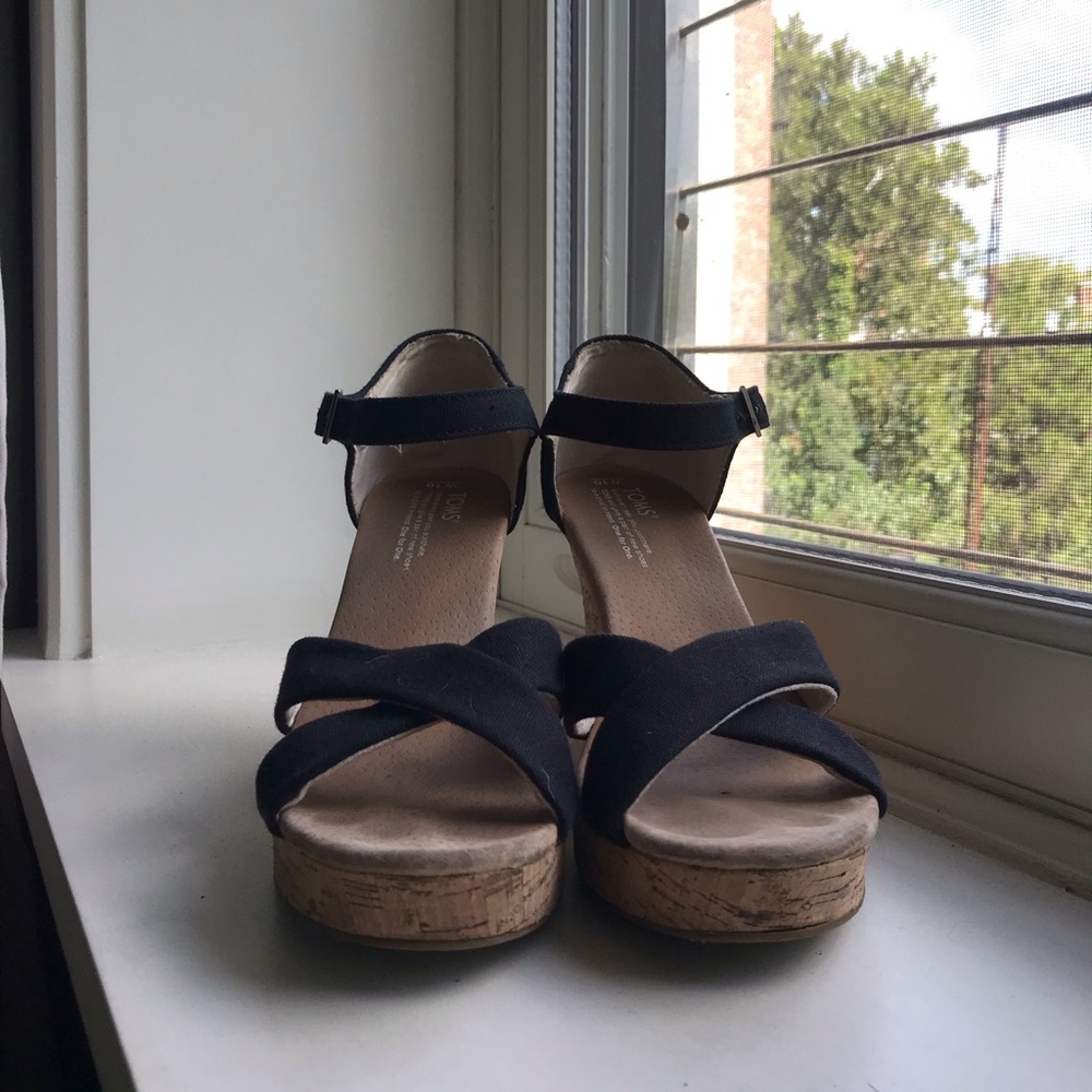 Black cork wedges